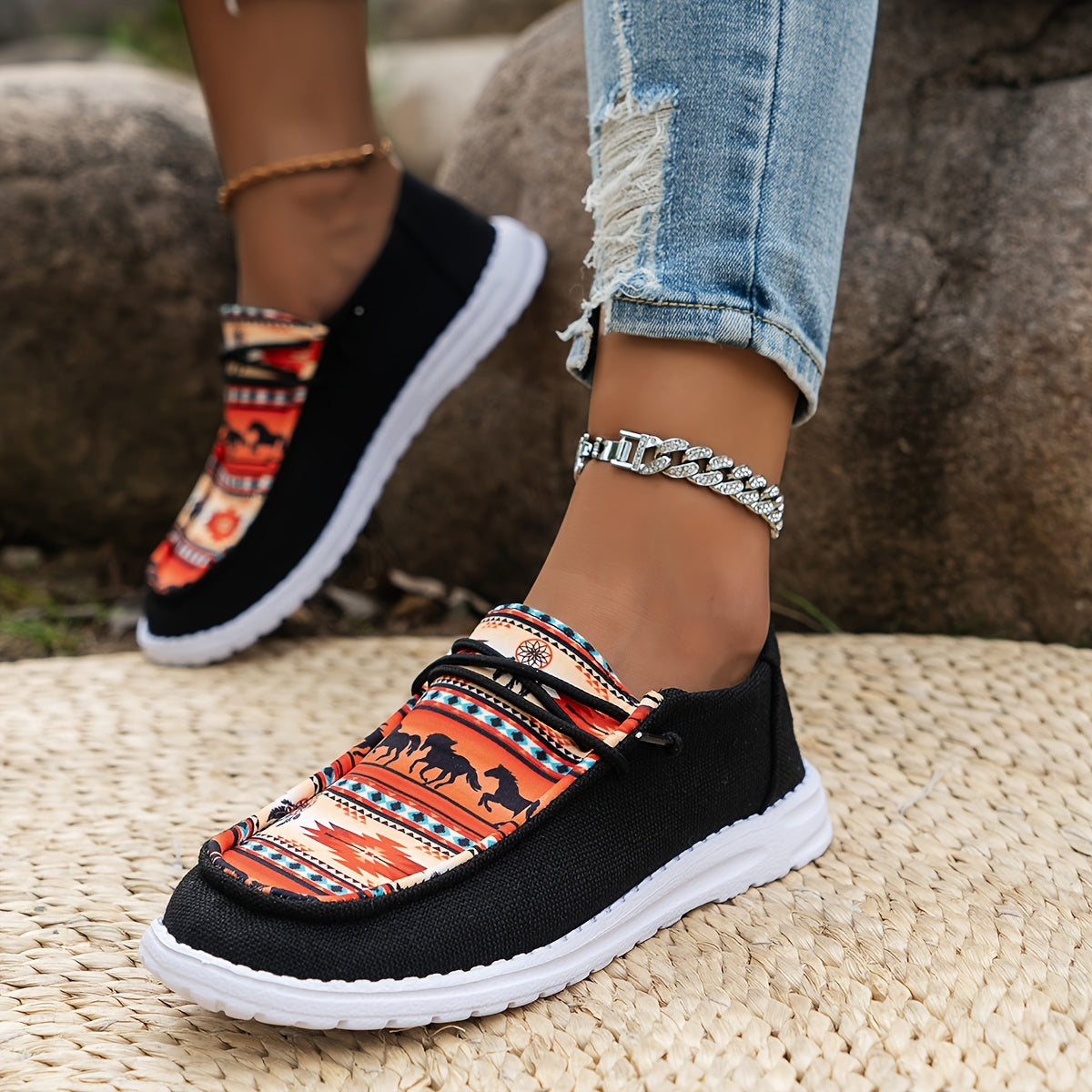 Women's Casual Canvas Shoes With Elastic Print, Breathable Slip-Ons With Non-Slip Soles And Horse Pattern, Easy Wear Round Toe Flats