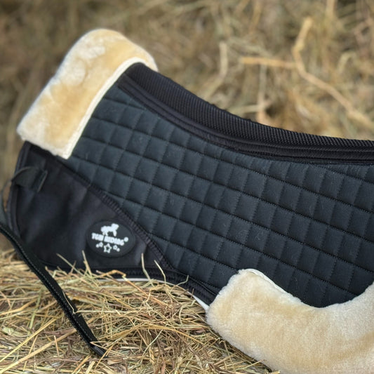 Horse Half Pad For English Saddle, With A Shape-retaining Foam Insert, The Cushioned Synthetic Sheepskin Is Thick, Soft, Non-Shedding, Easy To Clean